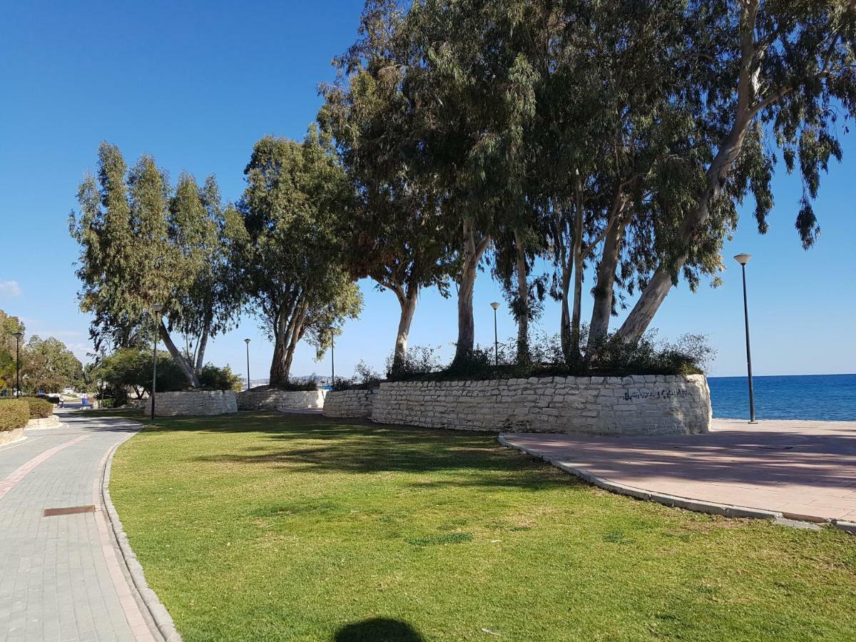 Galatex Beach Apartment Λεμεσός Εξωτερικό φωτογραφία
